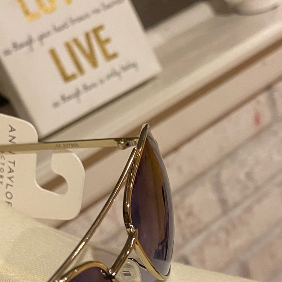 Ann Taylor aviator sunglasses - Picture 2 of 4